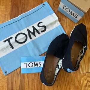TOMS SIZE 7 w/box & bag worn once!!!
